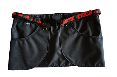 Bracco výcviková sukně Dogsport černá- tlapky červená, různé velikosti.
